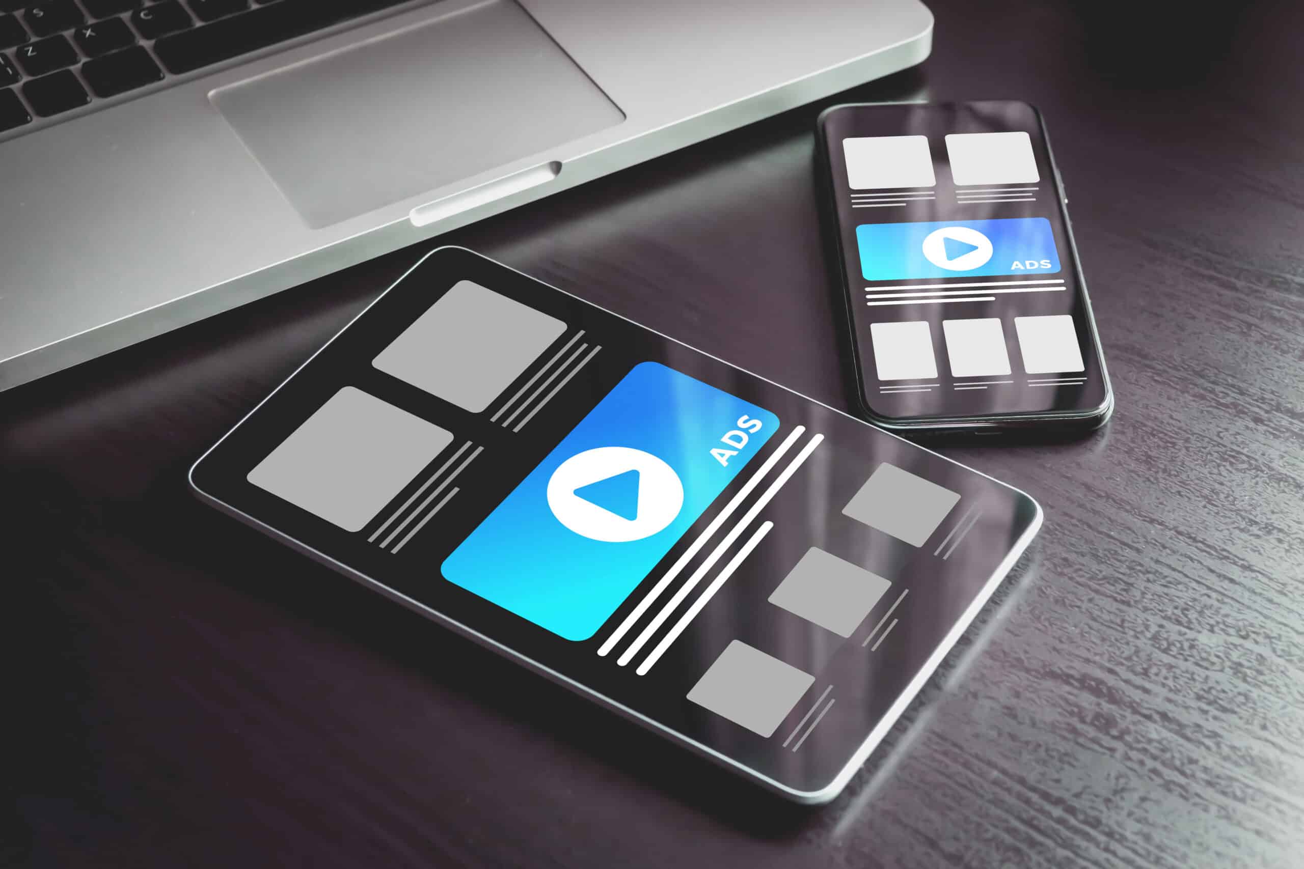 Online advertising on mobile device - Programmatic Advertising cross targeting. 