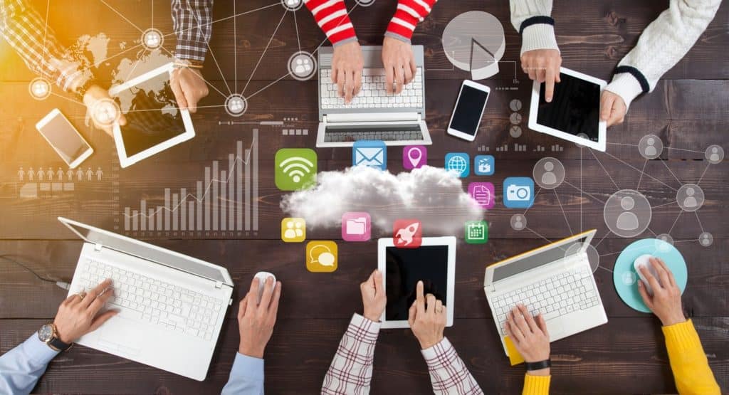 A concept of using backlinks - a group of people using different devices to search the internet.